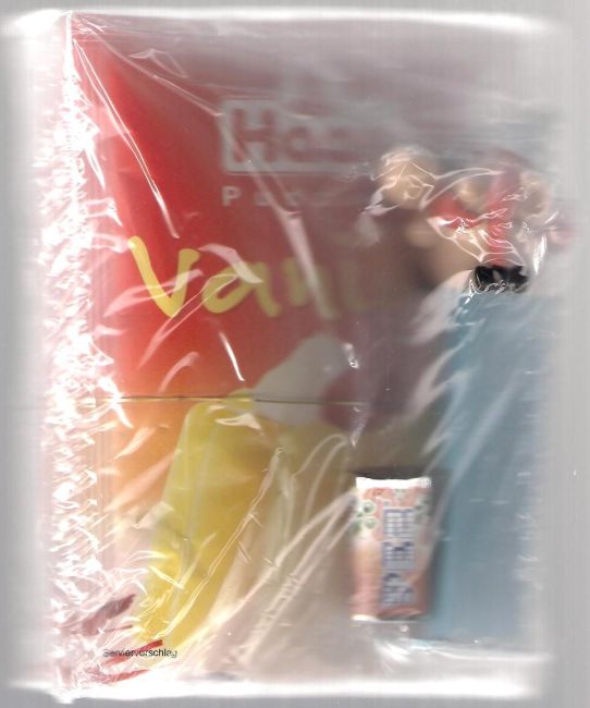 Haas-Pudding mit PEZ-Spender Vorderseite.jpg